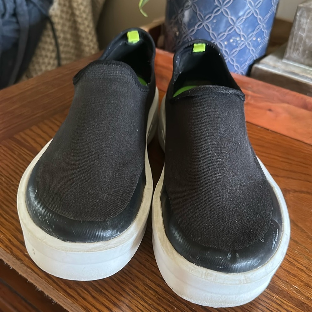 OOFOS Black and White Slip-On Athletic Shoes
